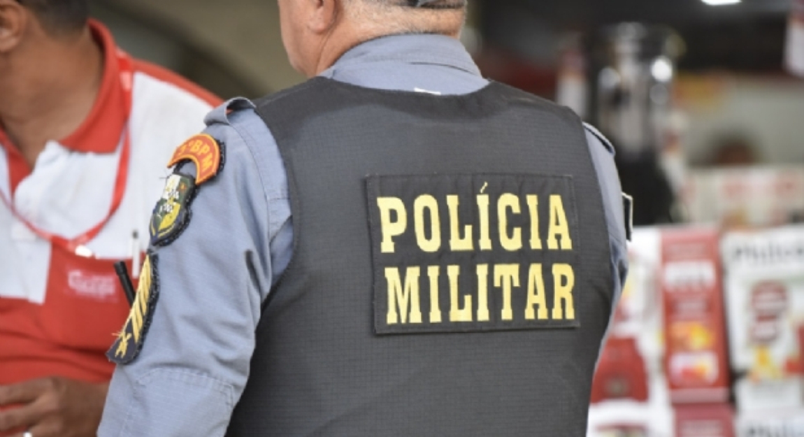 Homem é assassinado a tiros em frente de residência em Cuiabá