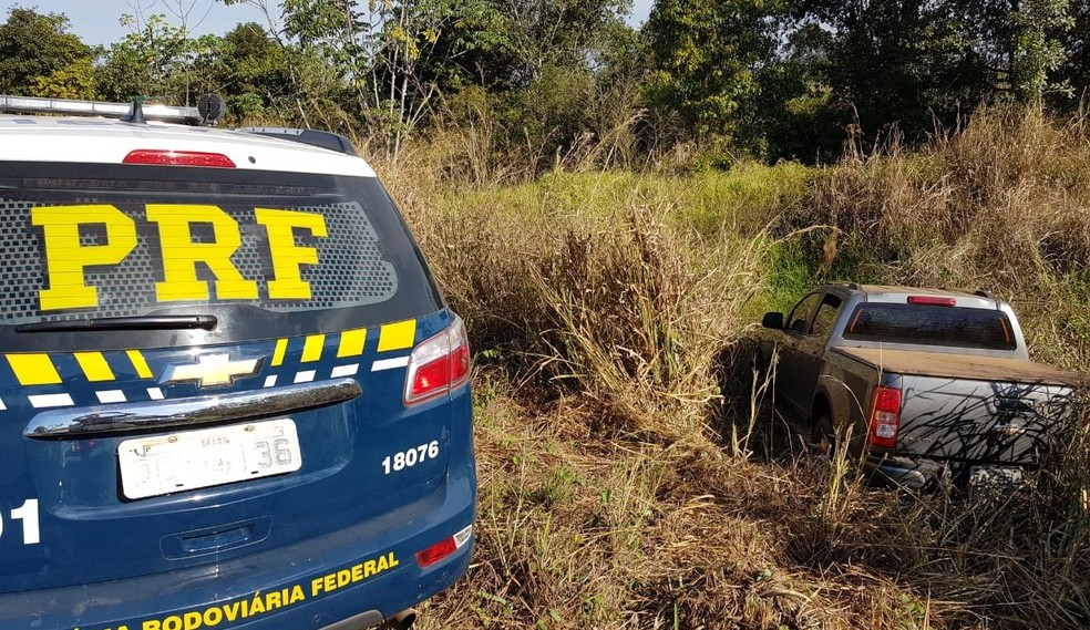 PRF flagra homem com veículo roubado de secretário de Rondonópolis e o mesmo se passa por agricultor