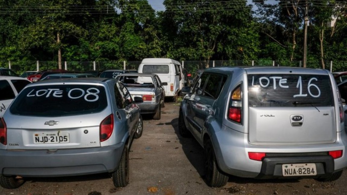 Mais de 620 veículos apreendidos há mais de 60 dias serão leiloados pelo Detran-MT