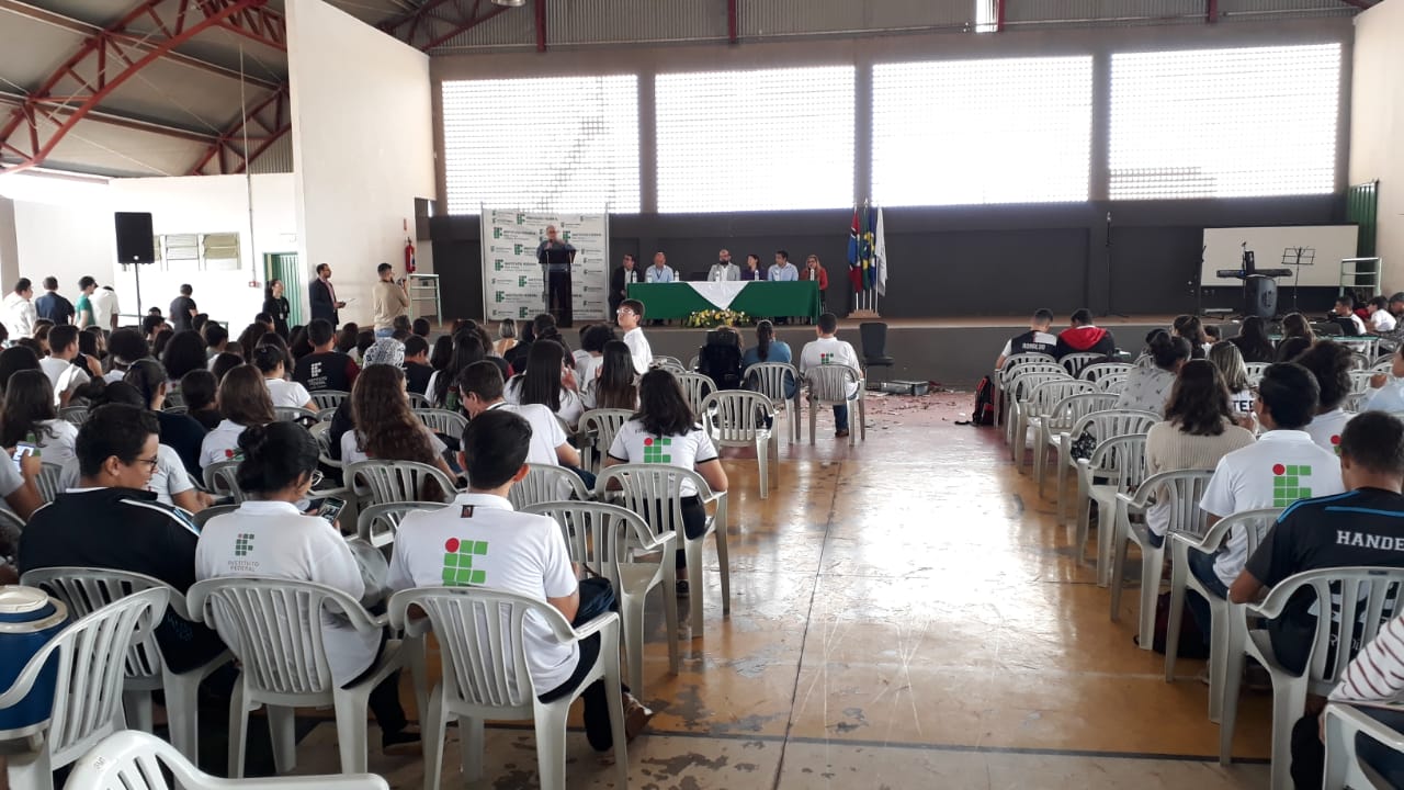 Prefeito destaca investimentos na educação na abertura de Congresso no IFMT