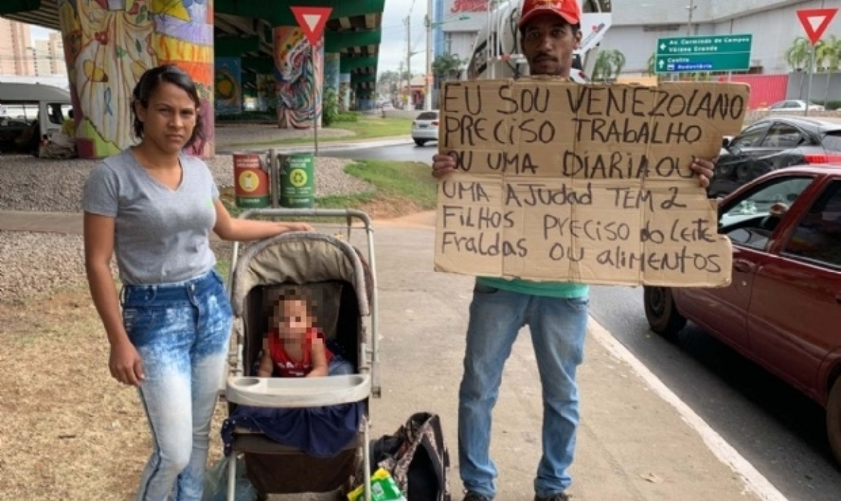 Família de venezuelanos vive em situação precária e pede ajuda para conseguir emprego