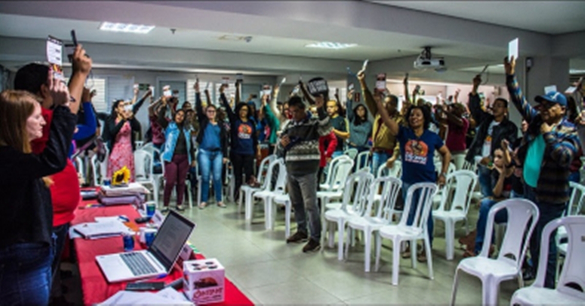 Professores realizam assembleia nesta 2ª; indicação é para manter greve