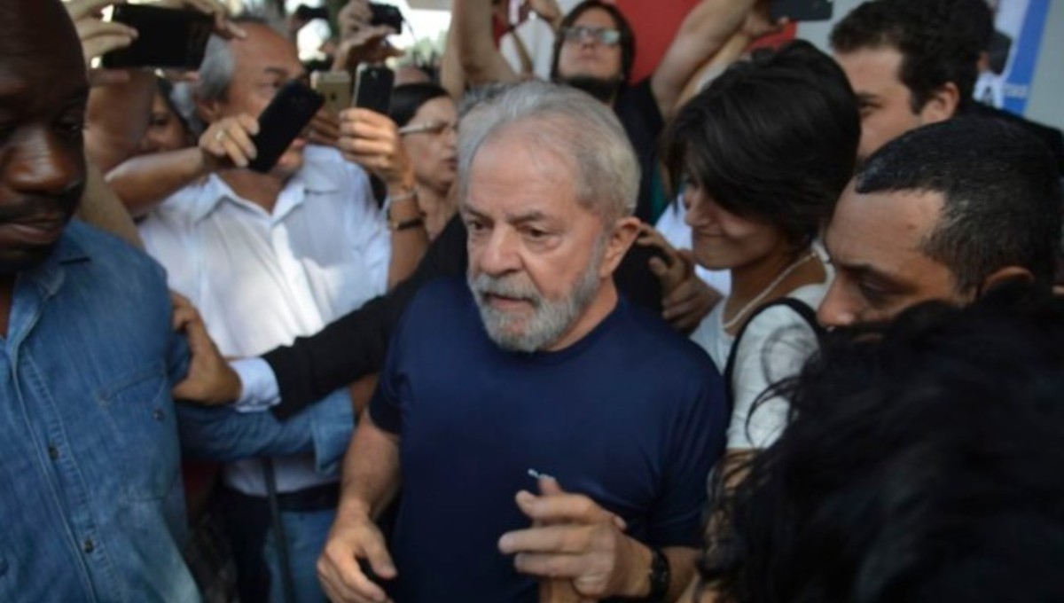 Justiça autoriza transferência de Lula para São Paulo