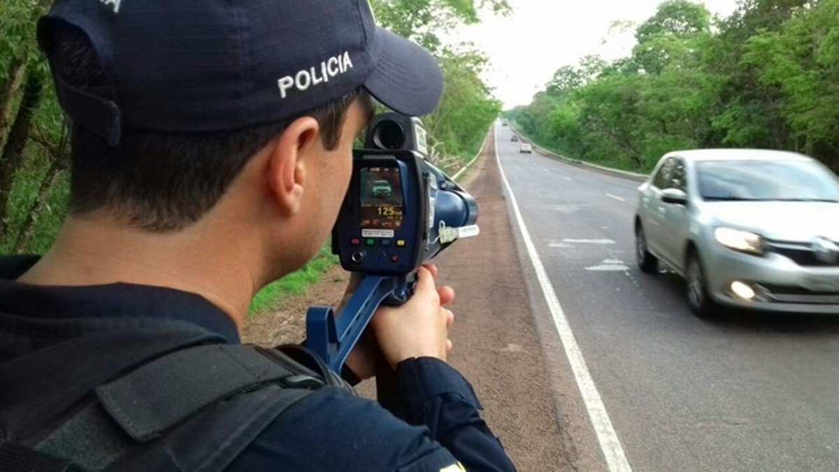 Governo determina suspensão do uso de radares móveis em rodovias federais