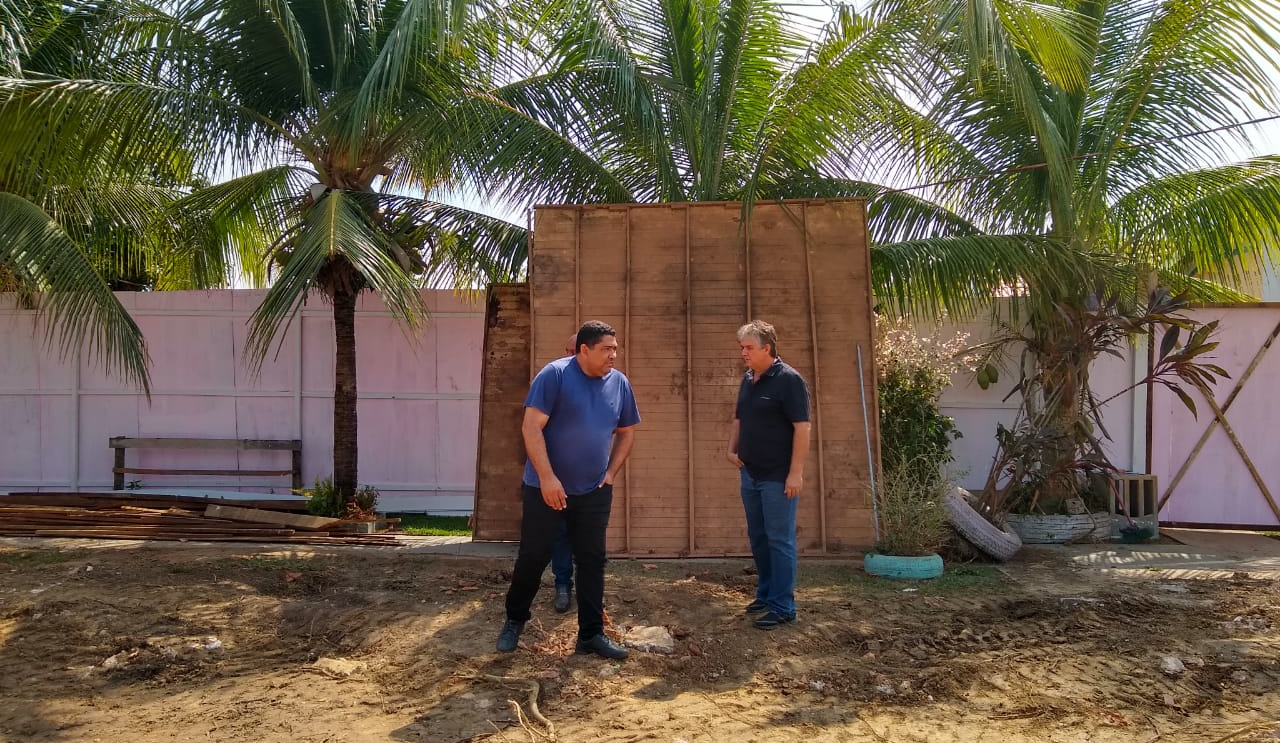 Começou a obra da quadra coberta da Escola Rural da Cascata em Rondonópolis