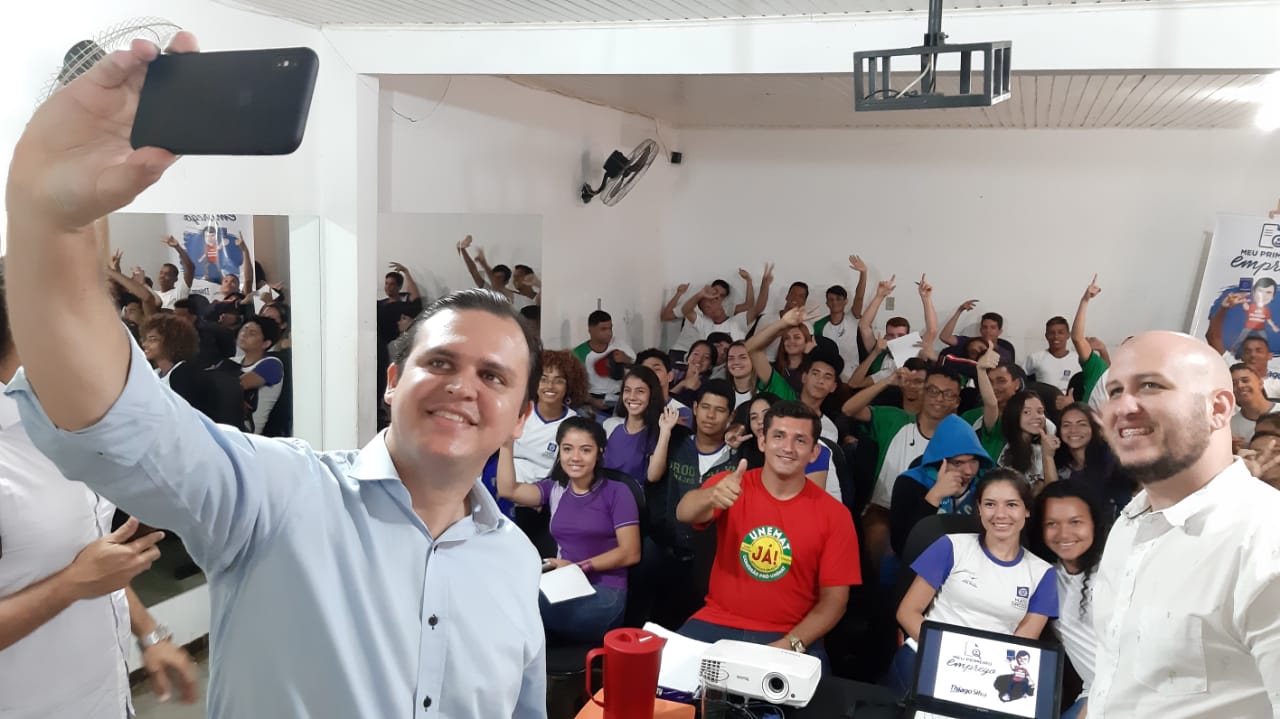 Deputado Thiago Silva faz lançamento do projeto Meu Primeiro Emprego para estudantes