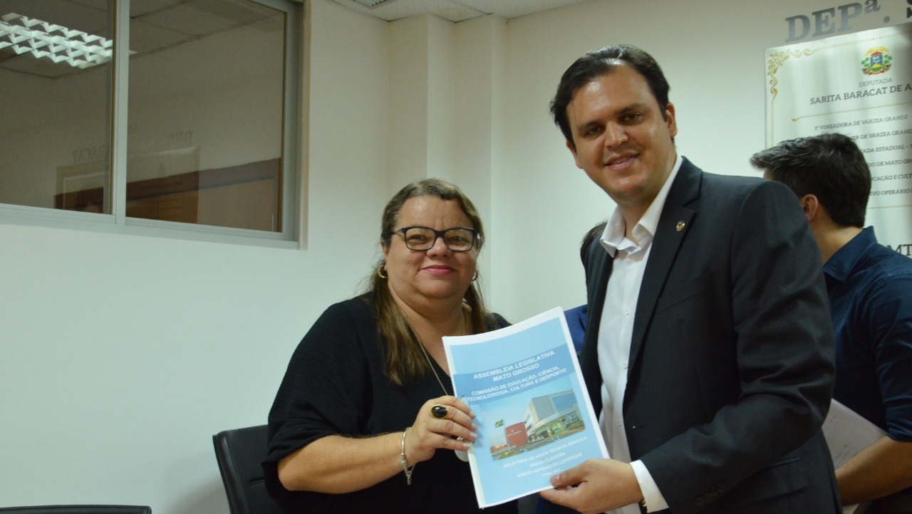 Thiago Silva preside 7ª reunião da comissão de educação e antecipa o andamento das obras escolares em Rondonópolis