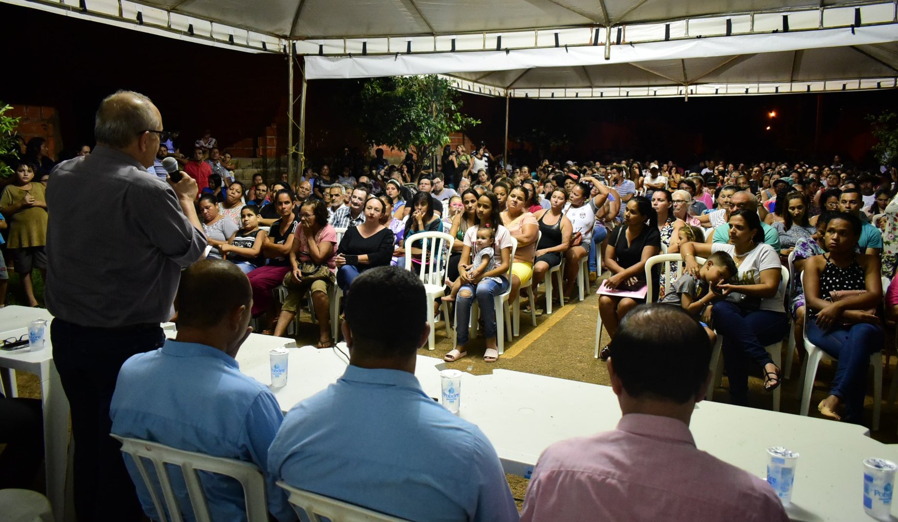 Mil famílias dos Residenciais Mathias Neves I, II e III vão receber escrituras de suas casas