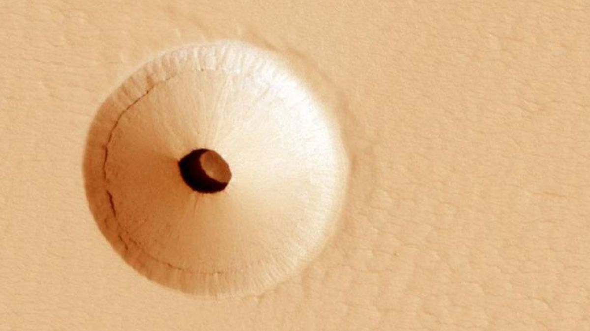 Abrigo de seres vivos? NASA encontra entrada de caverna em Marte
