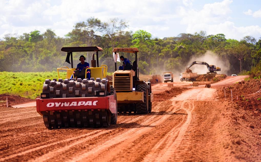 Governo executa 76 obras em 2 mil Km de rodovias em Mato Grosso