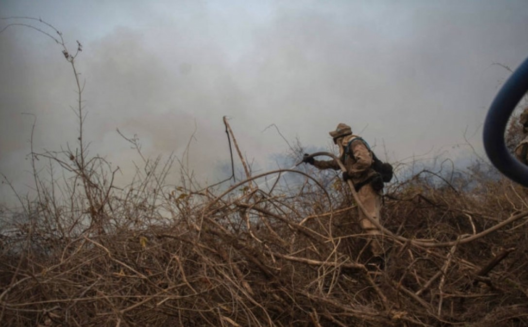 Ministro André Mendonça oferece apoio no combate aos incêndios na região do Pantanal