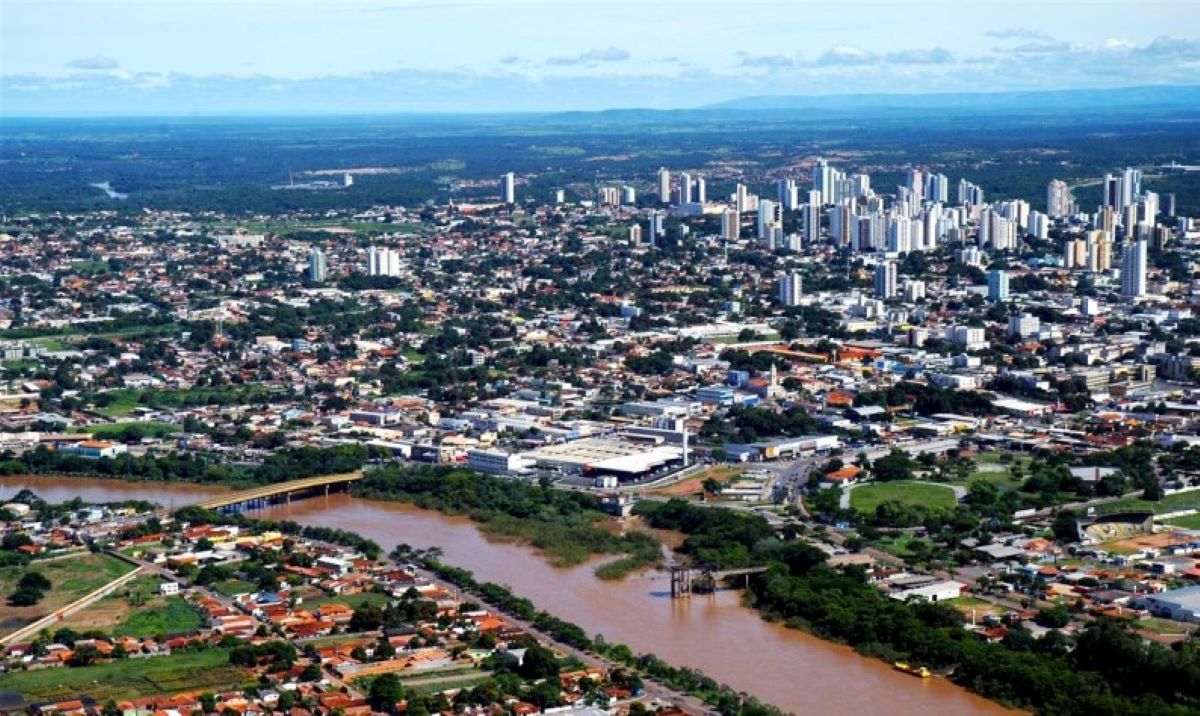 Cuiabá | Nos últimos 7 meses a taxa de infecção por Covid-19 em adolescentes e jovens foi a que mais cresceu