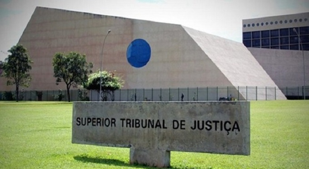 STJ suspende prestação presencial de serviços não essenciais