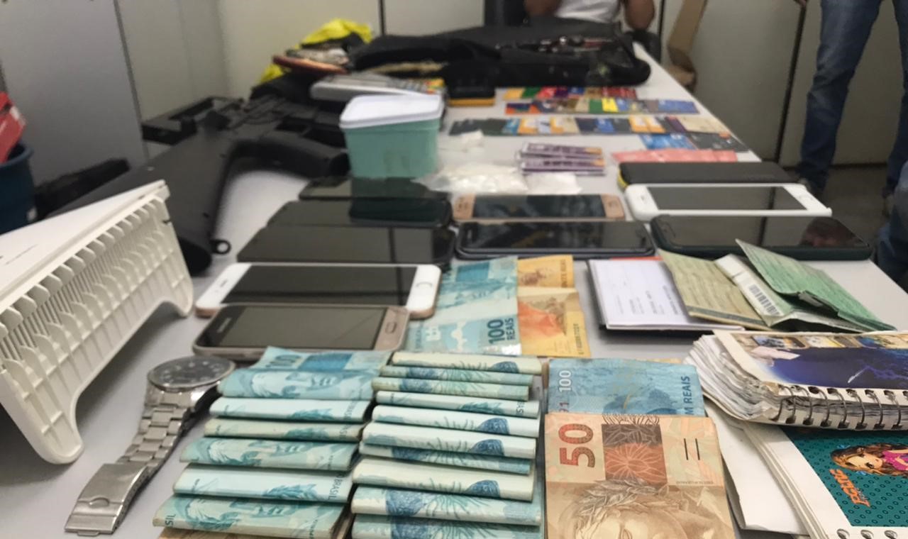Polícia Civil fecha escritório de estelionato em Cuiabá, prende três e recupera R$ 117 mil de vítima