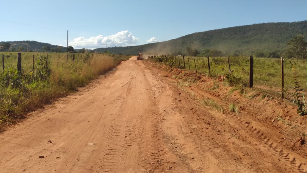 Cáceres | Prefeitura inicia mais uma frente de serviços para recuperação de estradas rurais