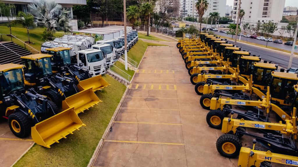Governo de Mato Grosso realiza entrega de R$ 106 milhões em equipamentos a agricultura familiar