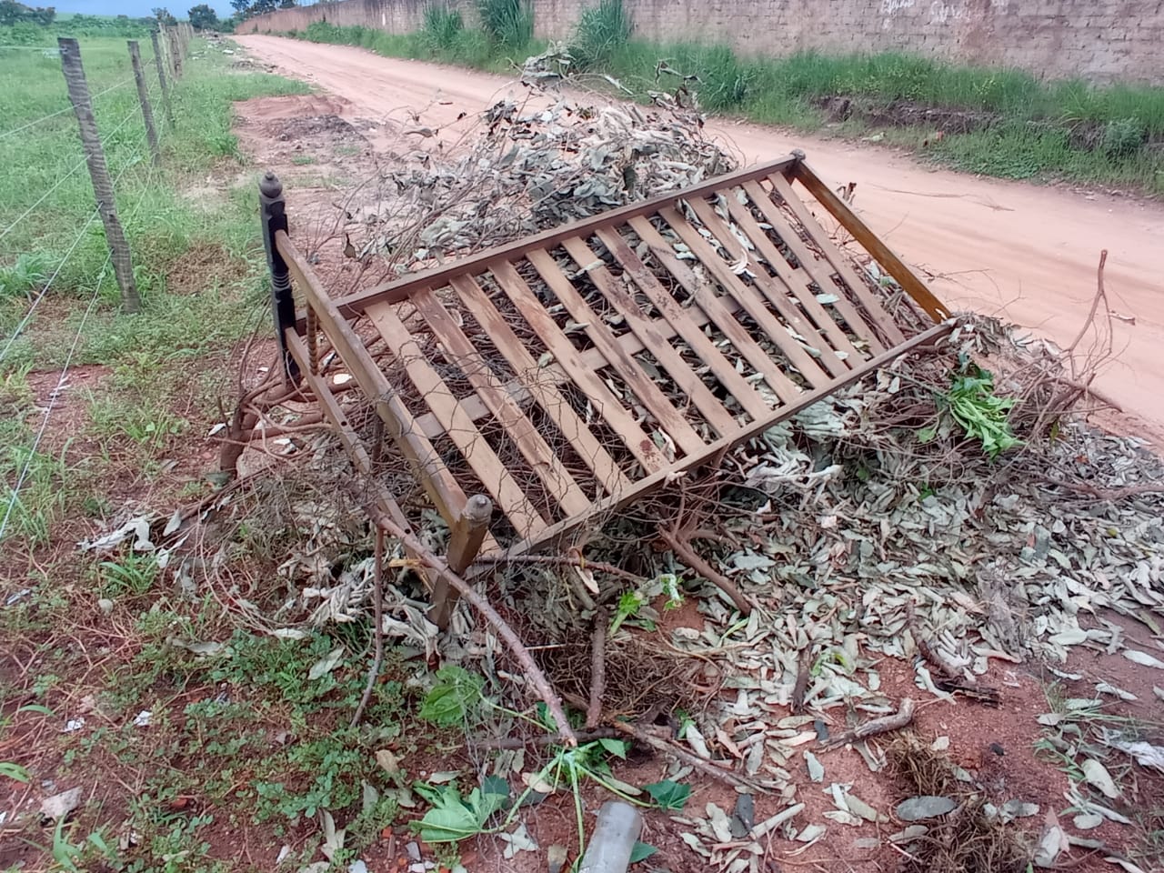 Rondonópolis | Homem é detido ao fazer descarte de lixo em local proibido