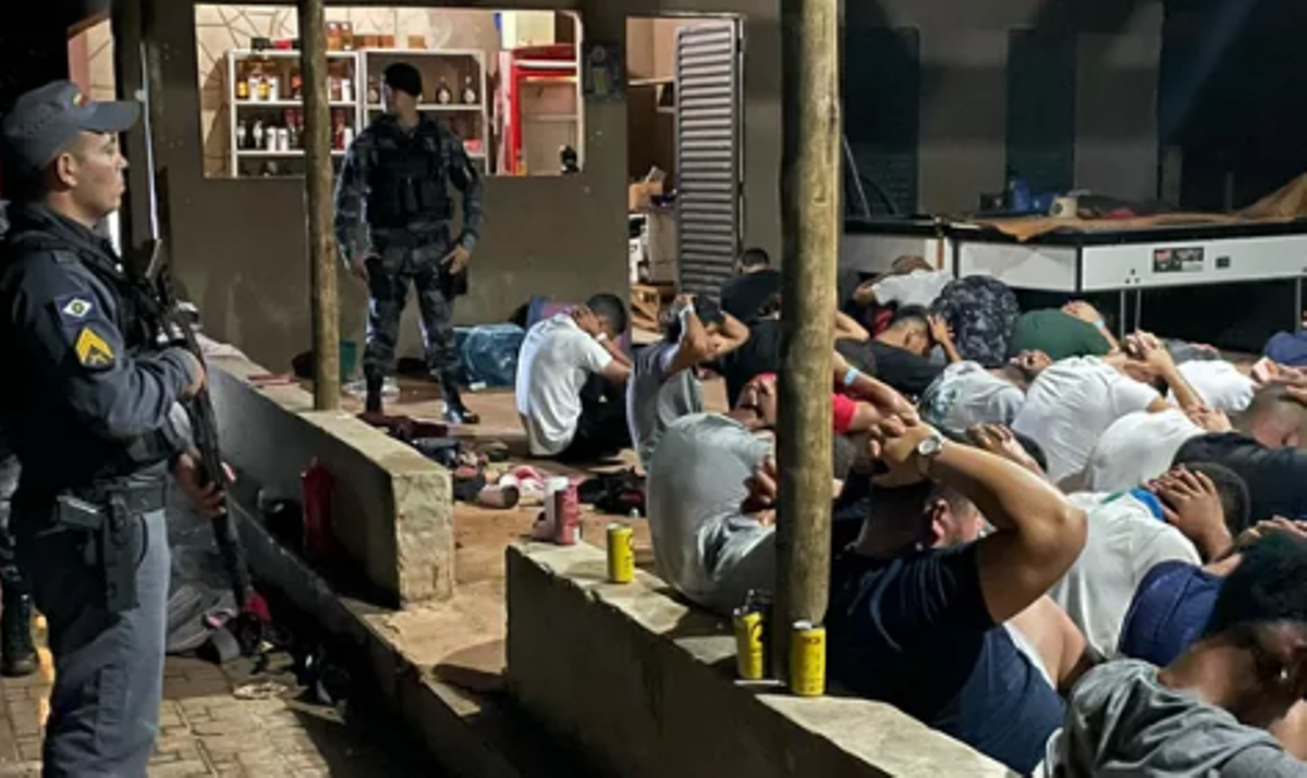 Campo Verde | Festa organizada por facção criminosa é interditada após polícia identificar adolescentes, drogas e som alto