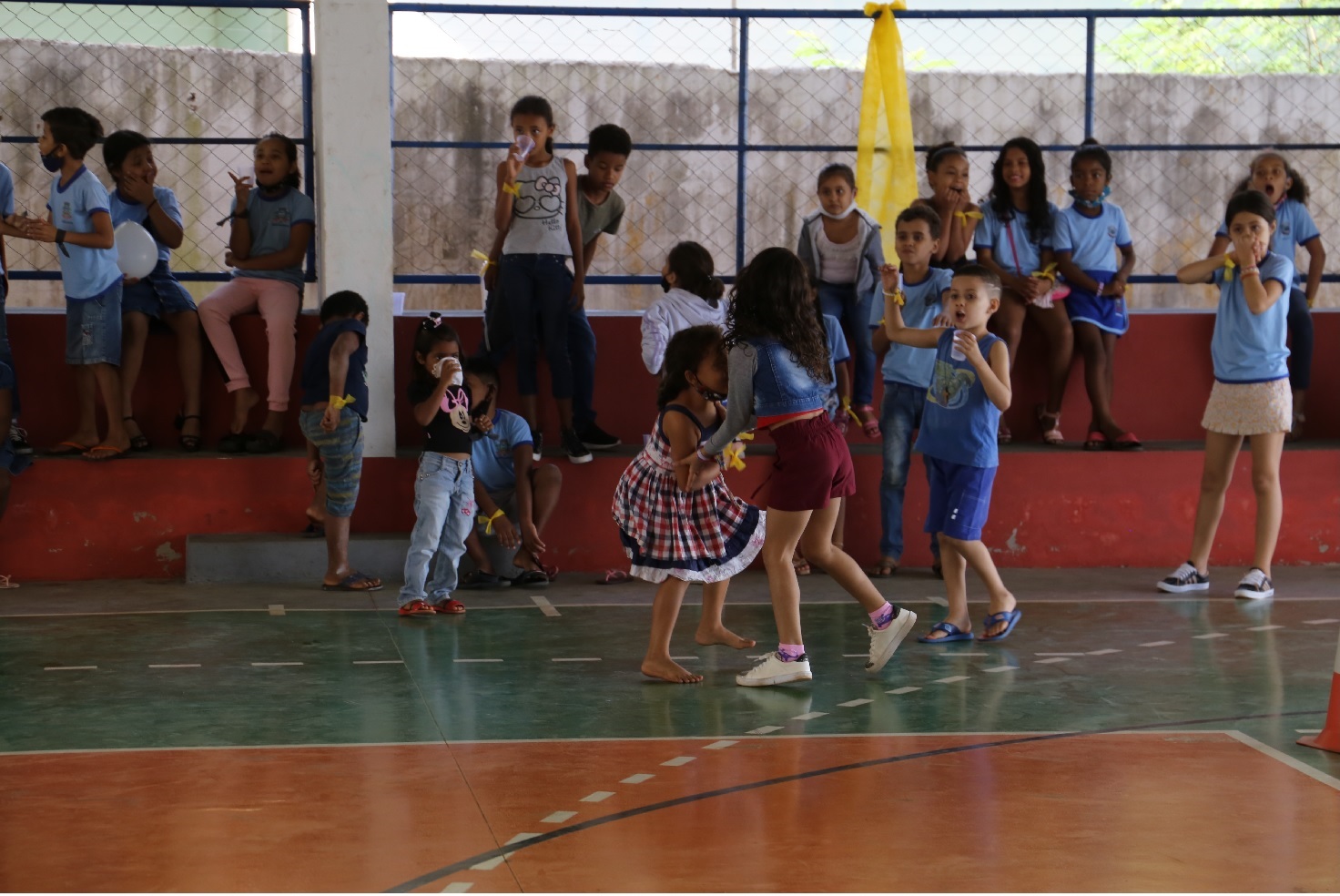 Escola Melchiades realiza colônia de férias e abre oportunidade para crianças da comunidade