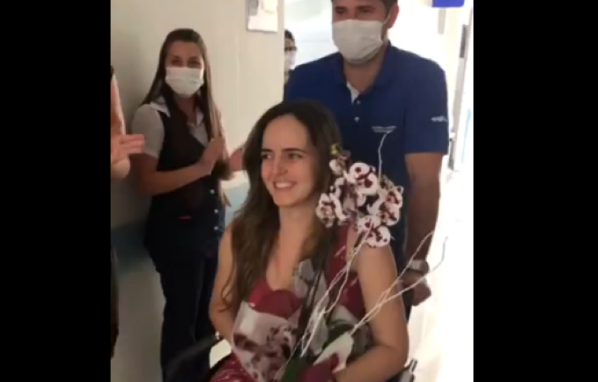 Primavera do Leste | Médica esfaqueada em posto de saúde recebe alta e deixa hospital