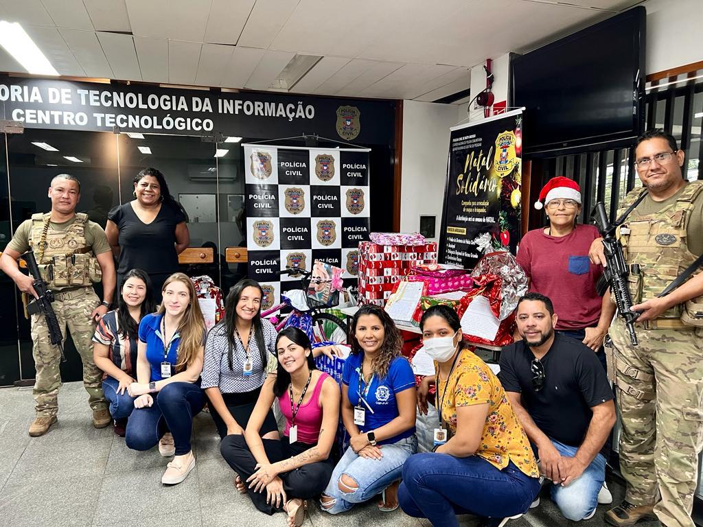 Mato Grosso | Polícia Civil entrega presentes de crianças que escreveram para o Papai Noel dos Correios