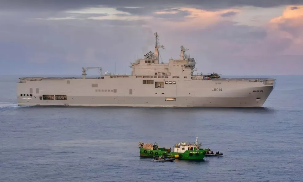 Barco brasileiro que transportava 4,6 toneladas de cocaína é interceptado pela Marinha da França