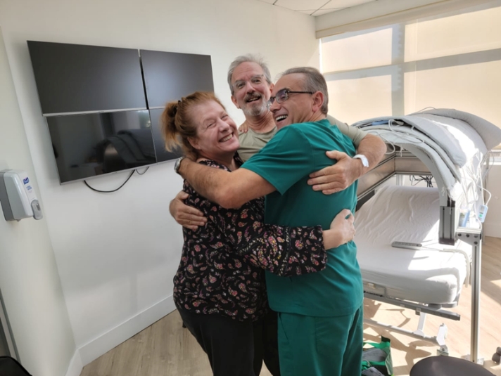 Paciente com câncer terminal tem remissão total da doença após tratamento desenvolvido por brasileiro