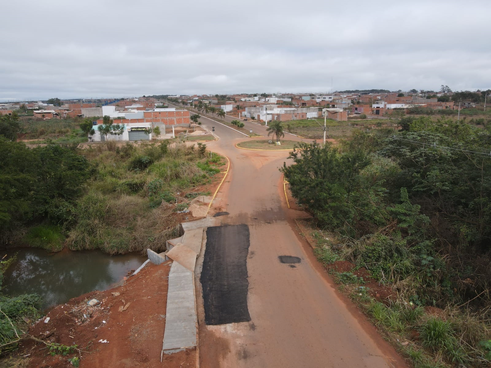 Rondonópolis | Concluída obra de contenção de erosão na entrada do Residencial Rosa Bororo