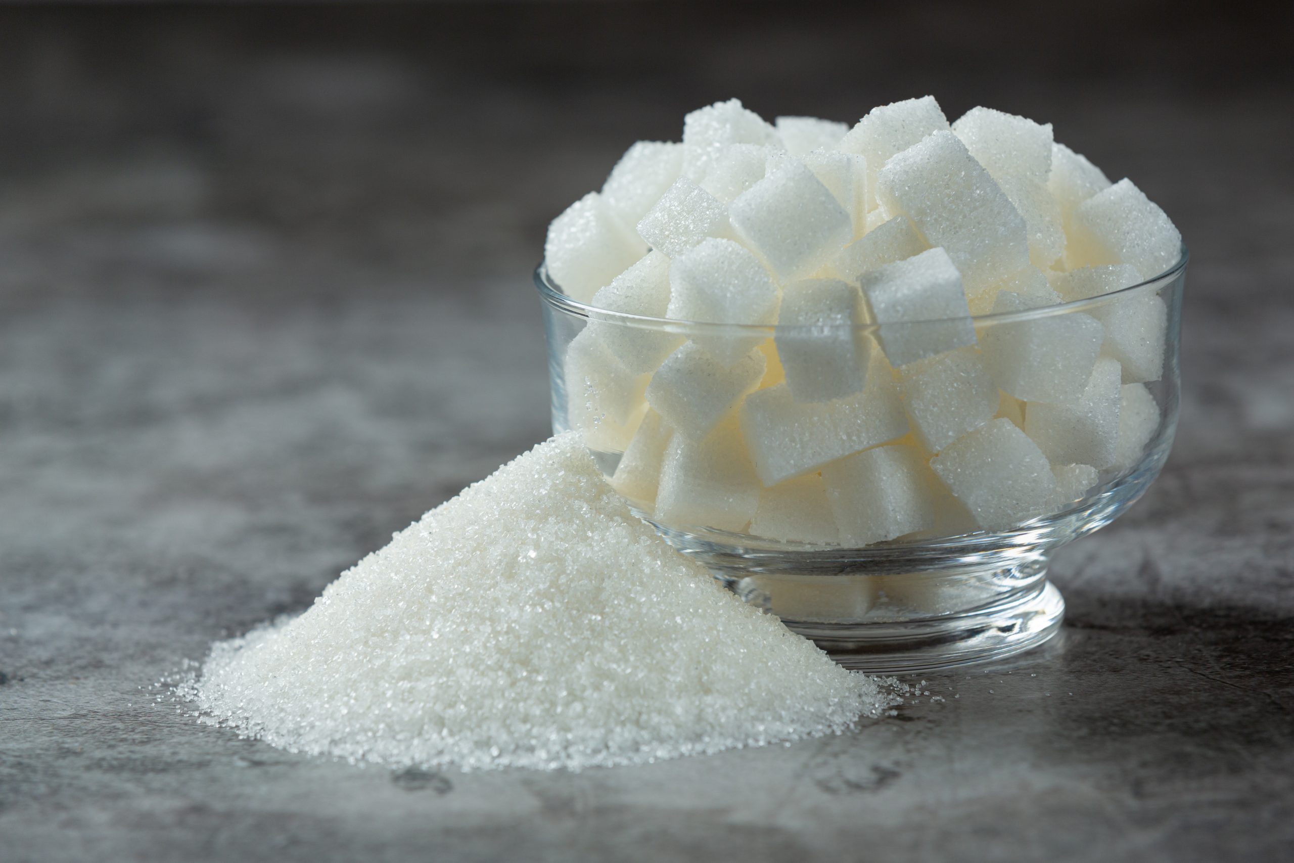 Substituição de açúcar por adoçante não é eficaz a longo prazo na busca pelo emagrecimento
