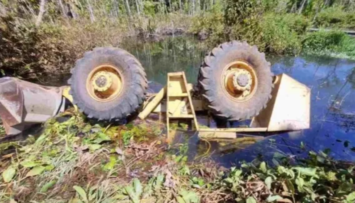 Mato Grosso | Funcionário morre ao ficar preso em pá carregadeira e veículo afundar em represa