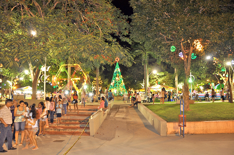 Rondonópolis | Decoração natalina será ligada na noite do dia 10, aniversário de 70 anos da cidade