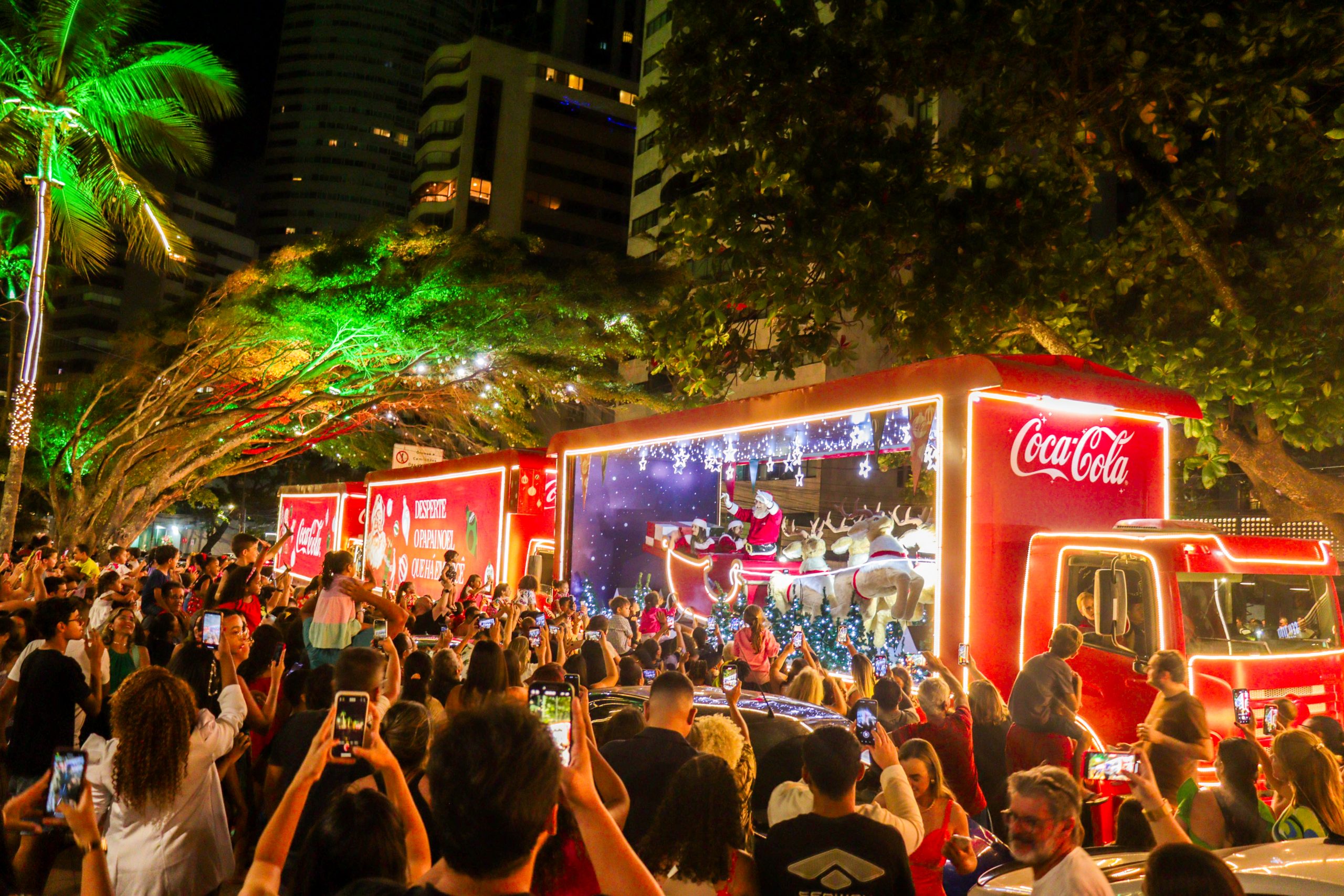 Caravana de Natal da Coca-Cola chega ao Mato Grosso nesta terça-feira e percorre nove cidades; confira detalhes