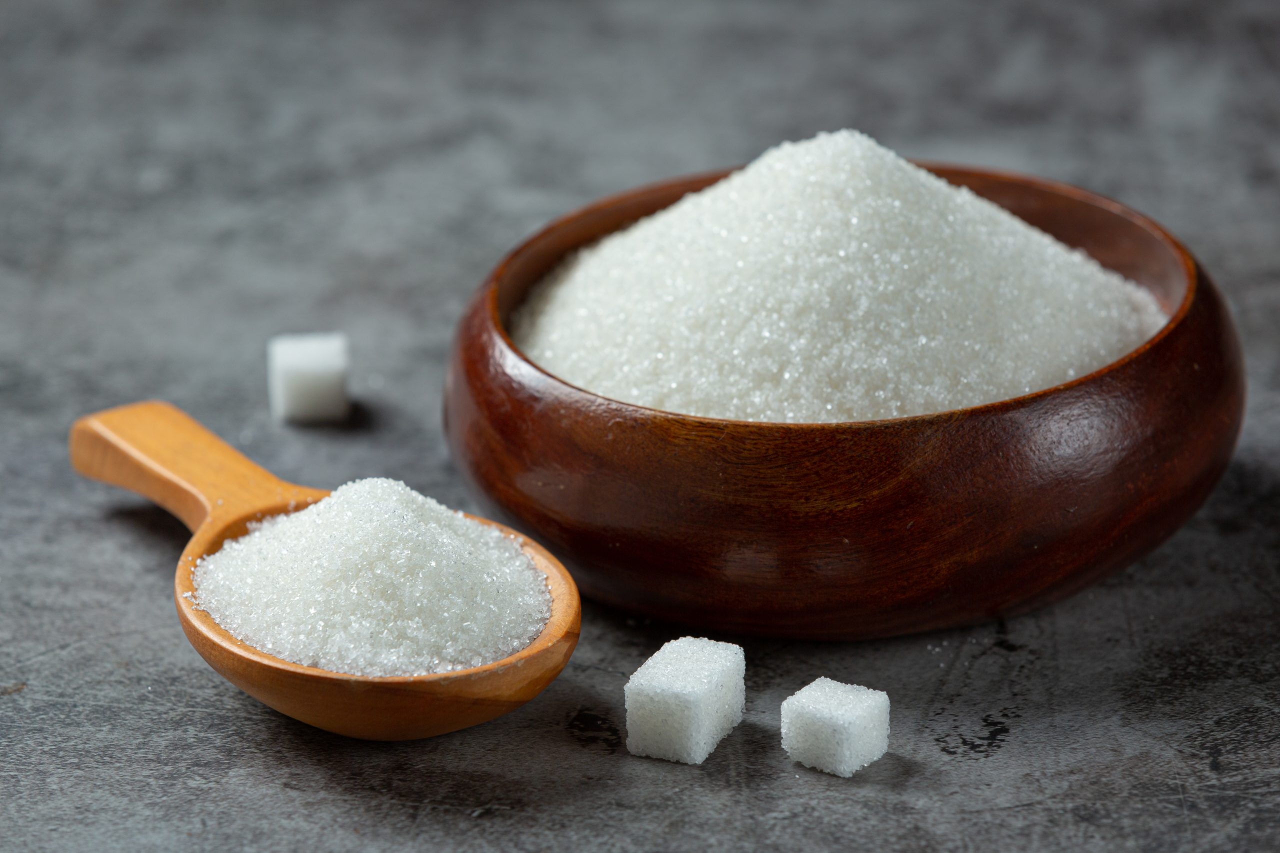 Você pode estar consumindo mais açúcar do que imagina. Especialista explica o porquê.