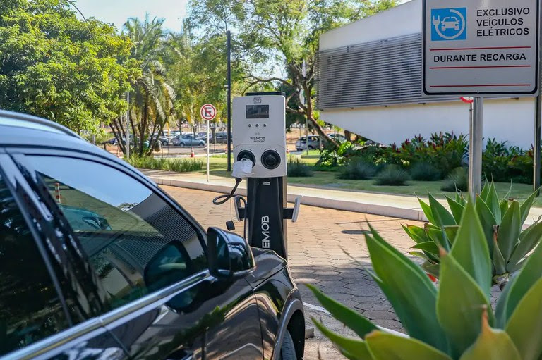 BNDES apoia Volkswagen em pesquisa e desenvolvimento de veículos híbridos e elétricos