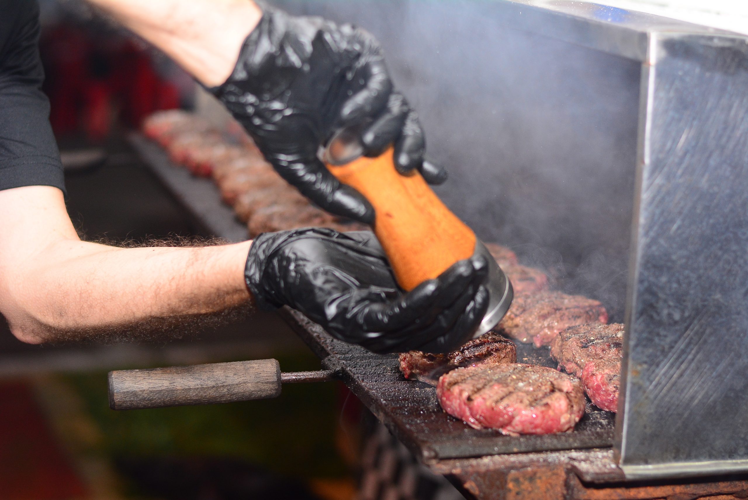 Cuiabá recebe a 8ª edição do Burguer Fest MT com entrada gratuita