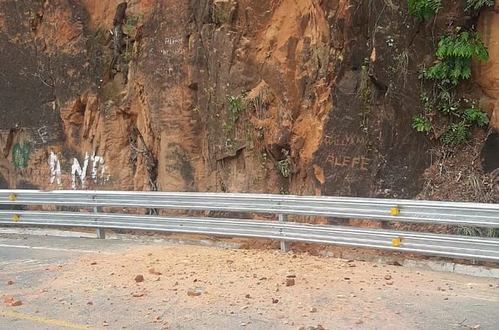 Governo de MT anuncia derrubada de parte do paredão do Portão do Inferno e novo traçado após desmoronamentos