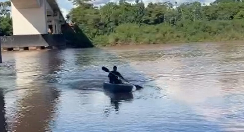 Jovem morre afogado após caiaque virar no Rio Cuiabá