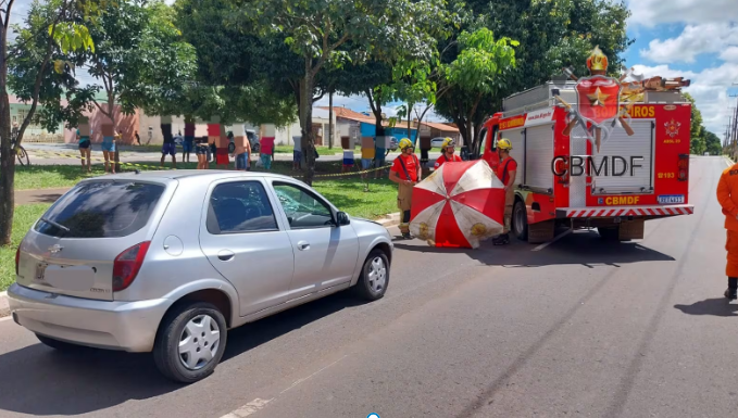 Criança morre atropelada ao soltar a mão do pai e correr para rua