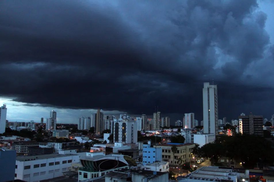 Inmet emite alerta de temporais para mais de 100 municípios de MT; veja lista