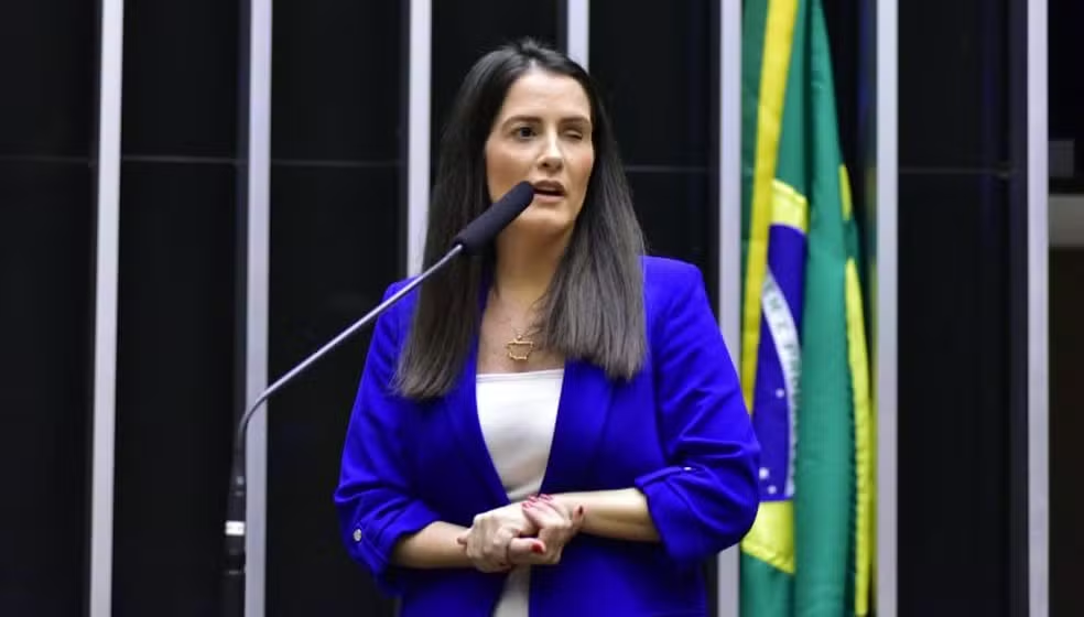 Deputada Amália Barros descobriu nódulo no pâncreas durante tratamento para engravidar