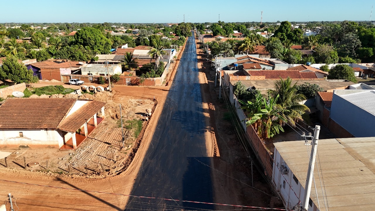 Reta final: Prefeitura de Cáceres anuncia imprimação dos últimos metros da rua Membeca