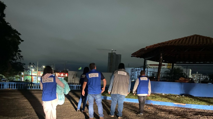 Rondonópolis | Ação da Sempras leva apoio e cobertores a pessoas em estado de escassez e vulnerabilidade