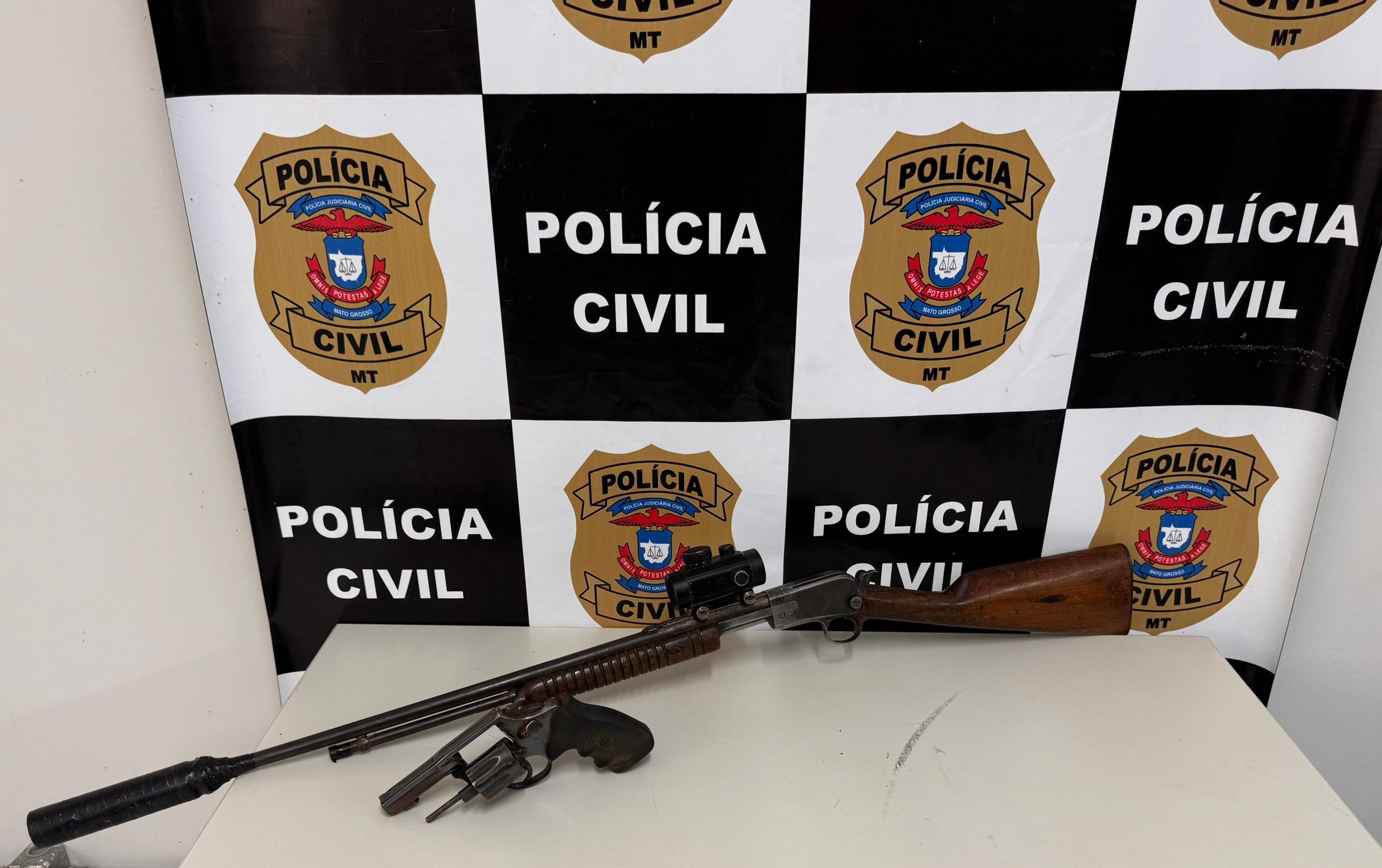 Polícia Civil localiza armas usadas por autor de duplo homicídio de Jaciara