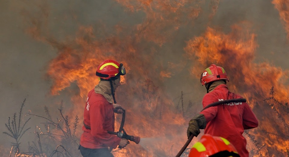 Motores aplicados em sistemas de transferência de água são aliados no combate a incêndios