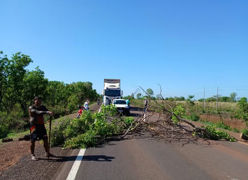 Indígena morre após ser atropelado em rodovia