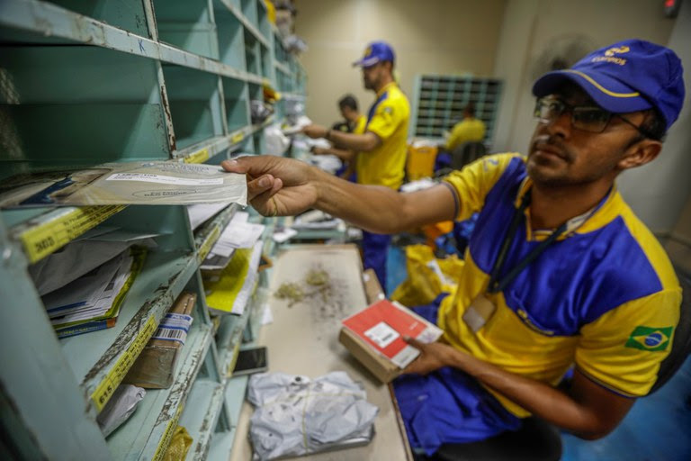 Correios anunciam concurso para 3.511 vagas com salários de até R$ 6,8 mil