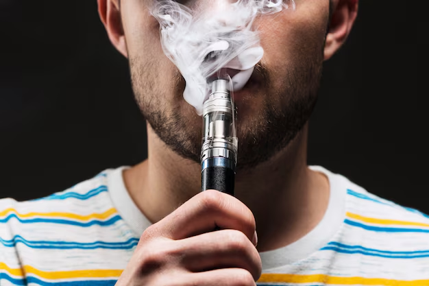 Vape: Cigarro eletrônico pode causar bruxismo e afetar saúde bucal