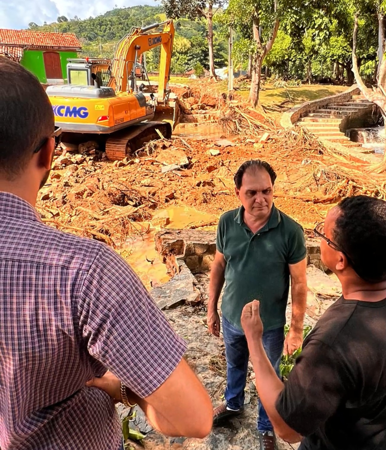 Chico Guarnieri visita as cidades Rio Branco e Salto do Céu, destruídas pelas chuvas