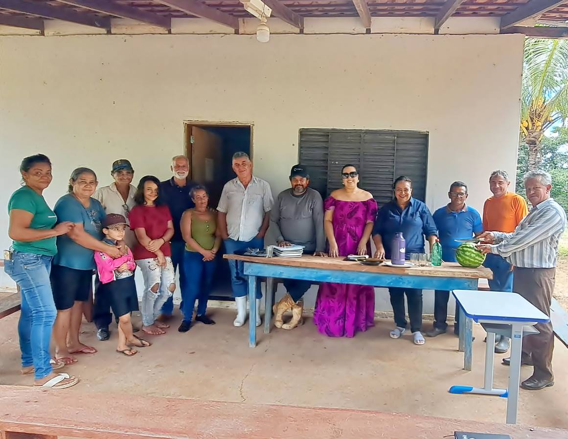 Pedra Preta | Prefeitura discute infraestrutura e agricultura familiar com moradores e produtores no assentamento furnas