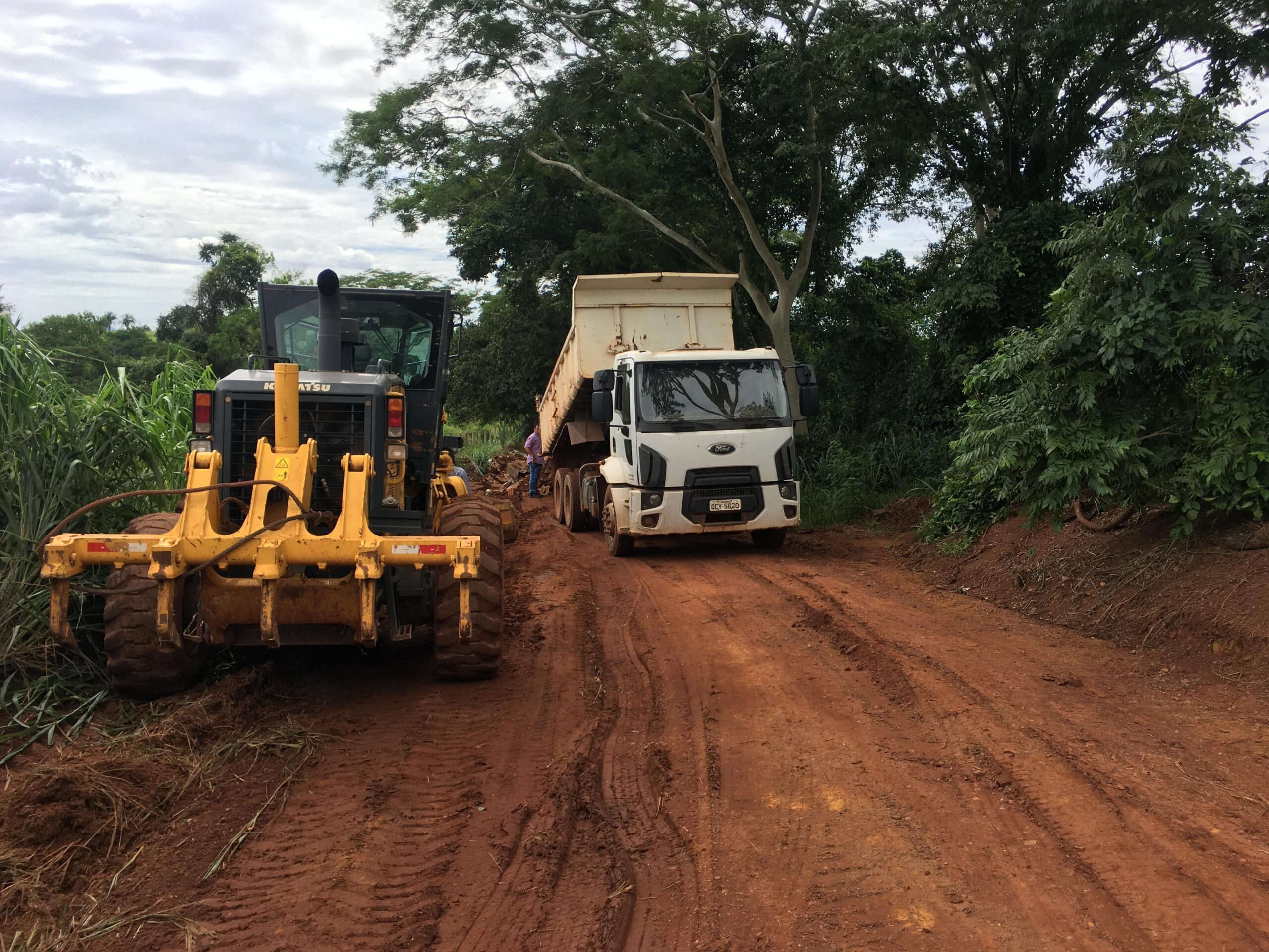 Rondonópolis | Município realiza manutenção de estradas e pontes na zona rural